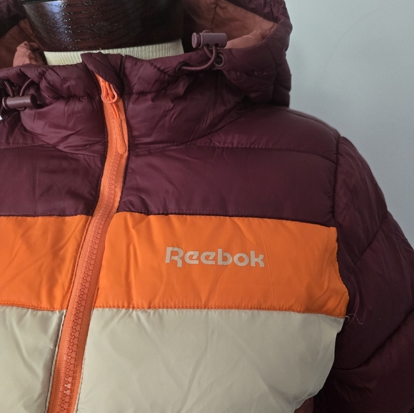 Reebok NEW WITH TAGS  Women's Burgundy and Orange Puffer Jacket. Size Small - Picture 4 of 15